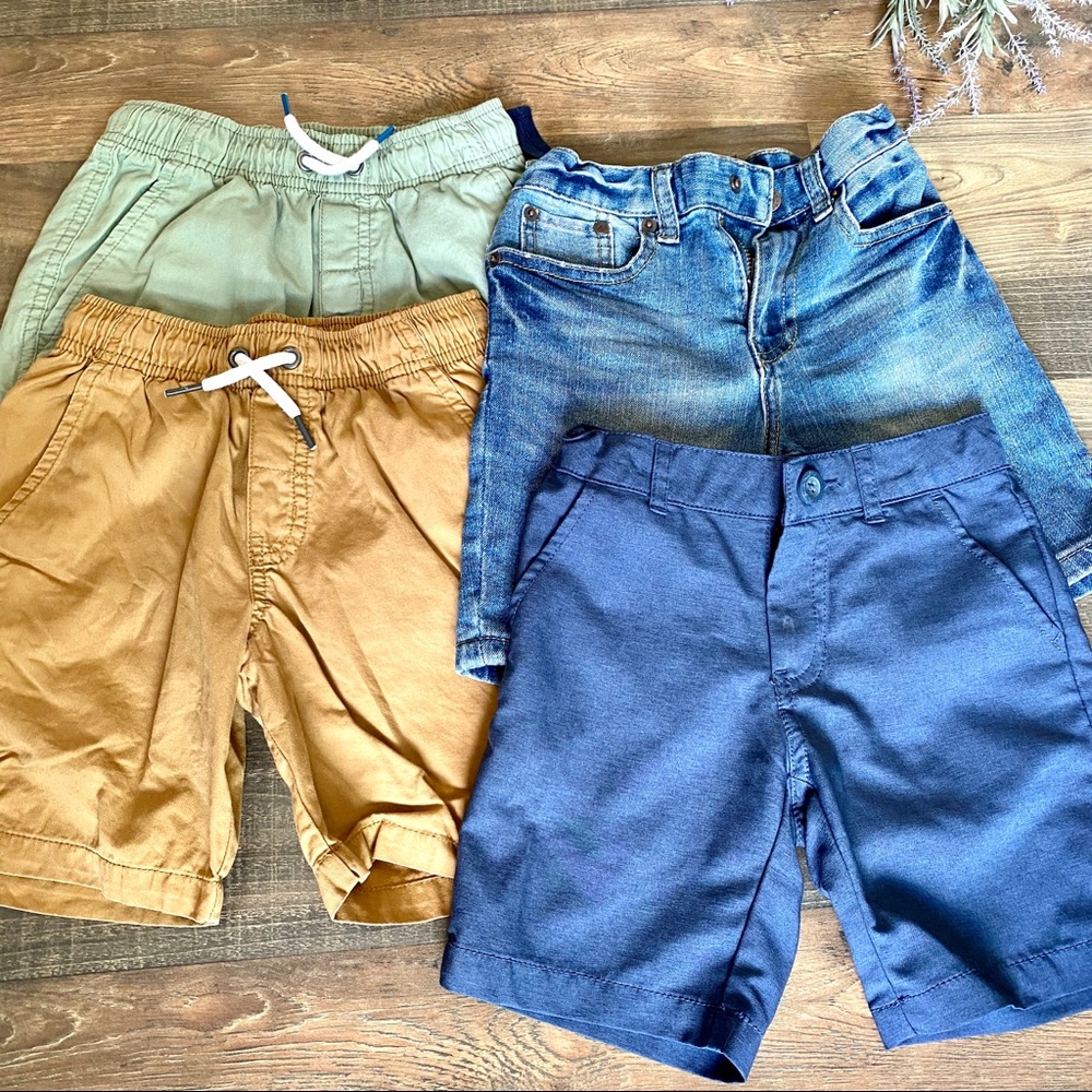 Lot boys shorts size 4/5